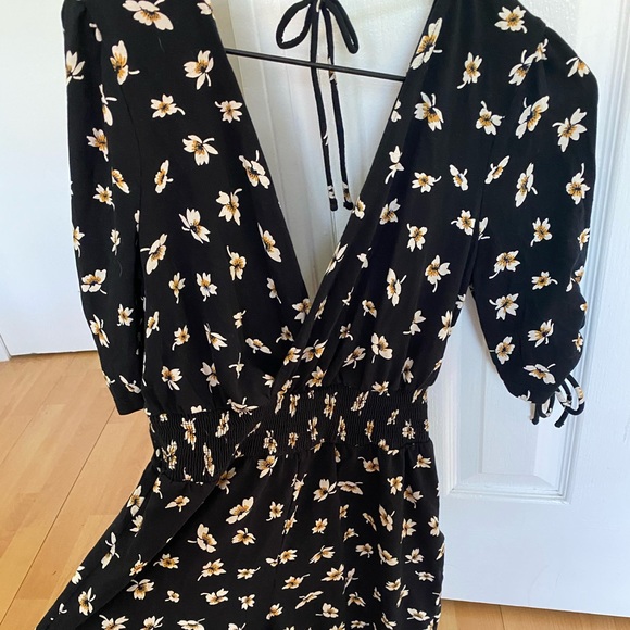 TOPSHOP Floral Romper - Picture 2 of 5
